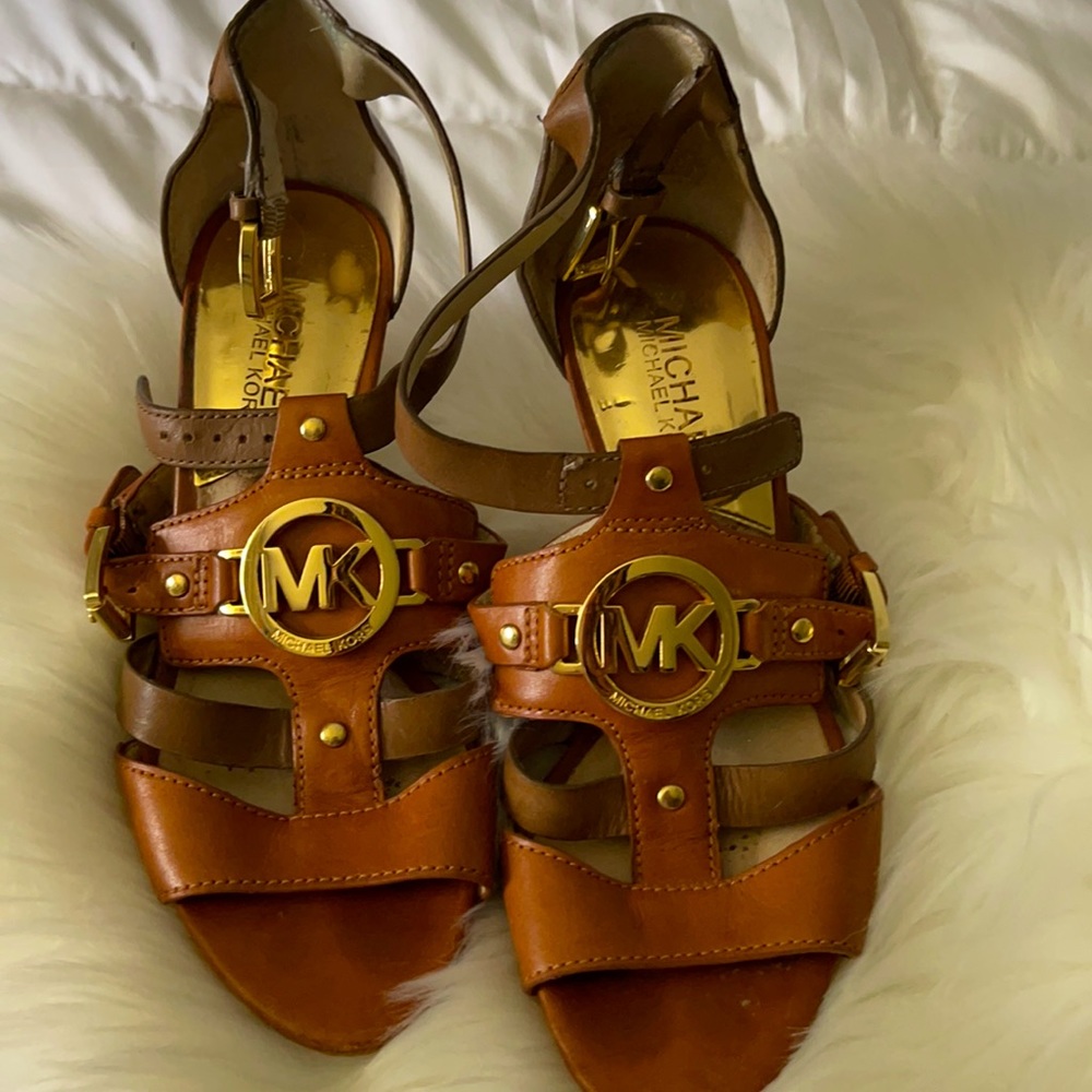Authentic Mk Heels - image 4